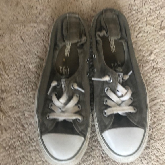 Converse - Picture 3 of 3